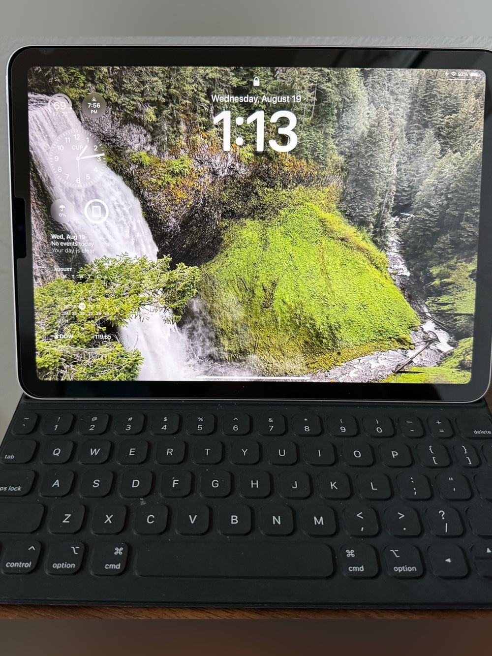 iPad Air 5th Gen (64 GB)